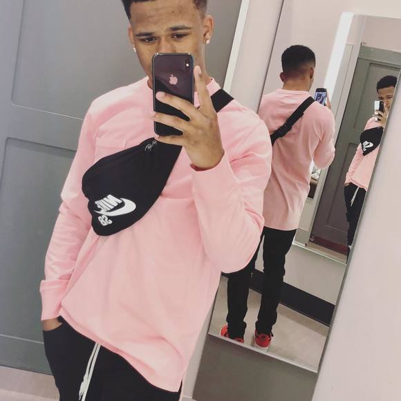 Meet your Posher, Devaughn - Picture 1 of 1